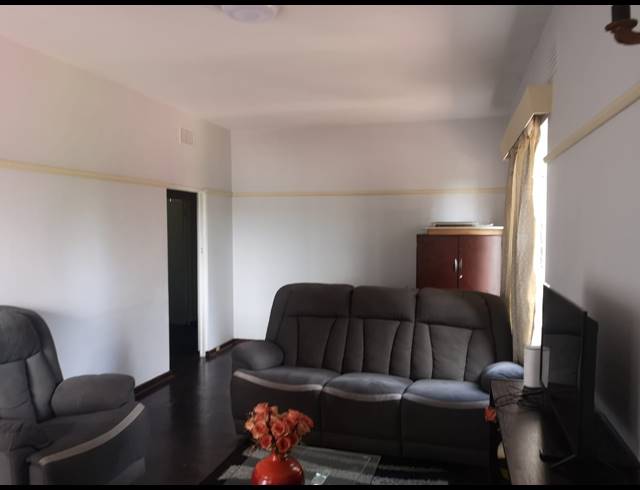 2 BEDROOM FLAT FOR SALE IN SCOTTSVILLE